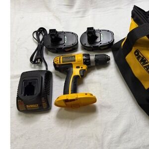 DeWalt DC725 Cordless Hammer Drill Driver 18V Yellow Black set with Bag